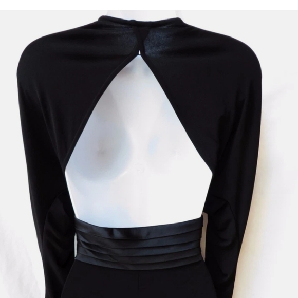 Sue Wong Black Ruched Sleeve Open Back Cocktail Dress - Picture 4 of 12